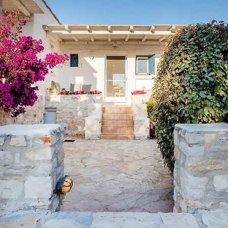 Liber Villas Paros Villa